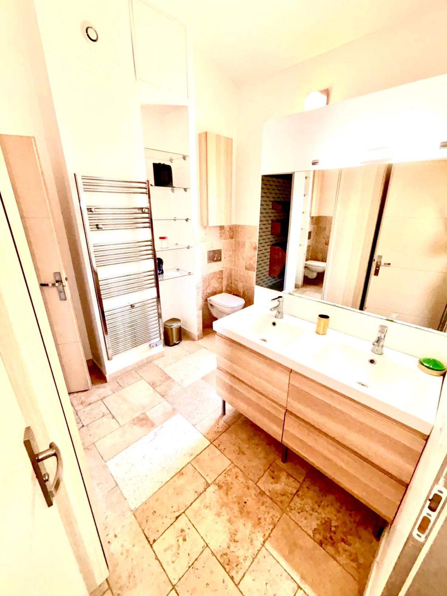 Maison Avec Piscine Et Jacuzzi Proche Des Plages Toulon Buitenkant foto